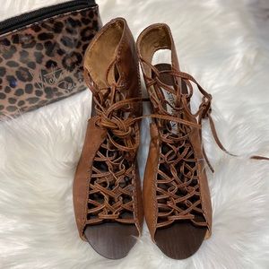 Steve Madden Brown Sandal